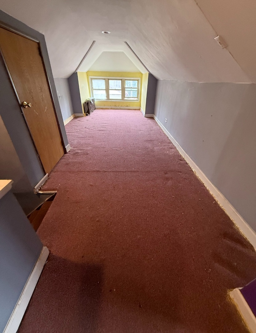 7227 S Bennett Avenue, Chicago, IL 60649