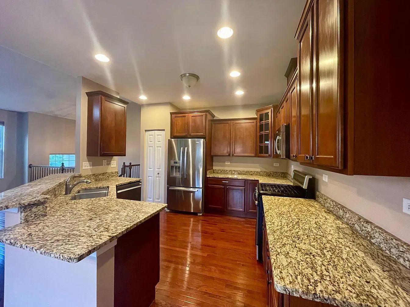 526 Grosvenor Lane #526, Aurora, IL 60504
