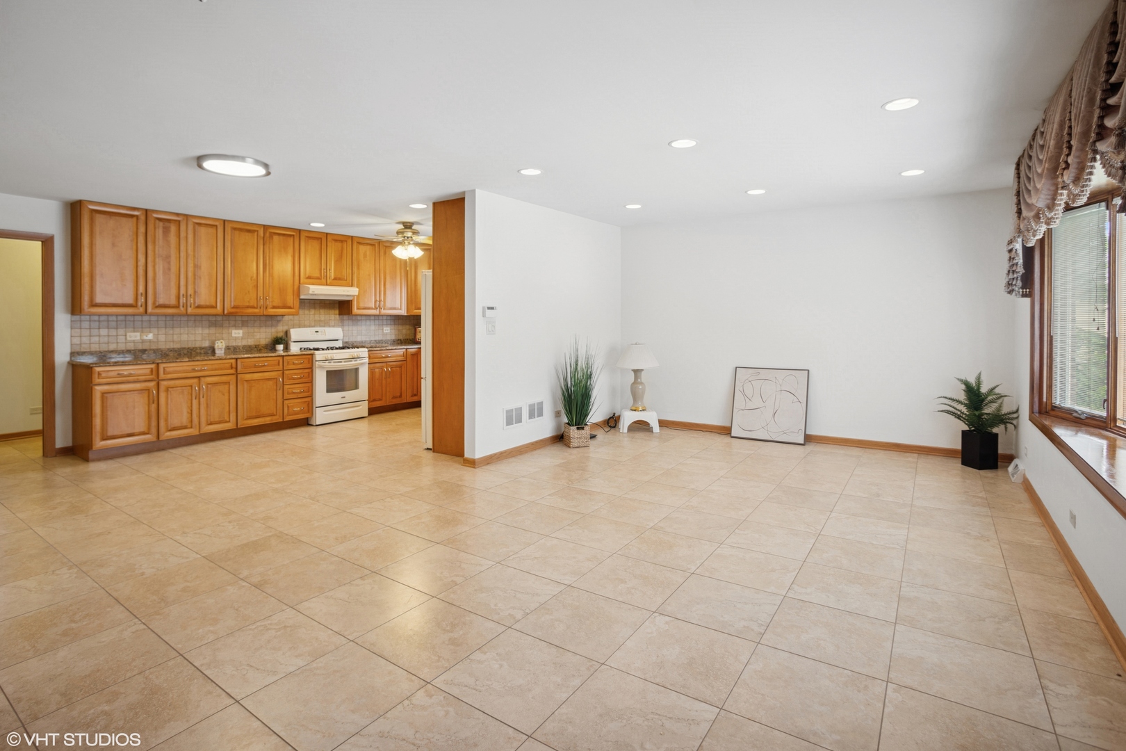 542 S Cherry Street, Itasca, IL 60143