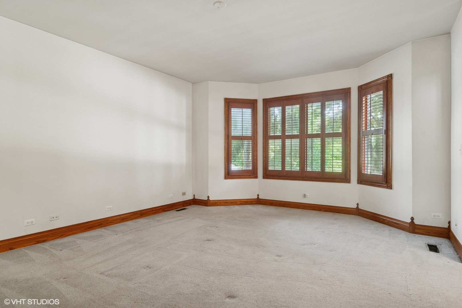 1612 N Clarence Avenue, Arlington Heights, IL 60004