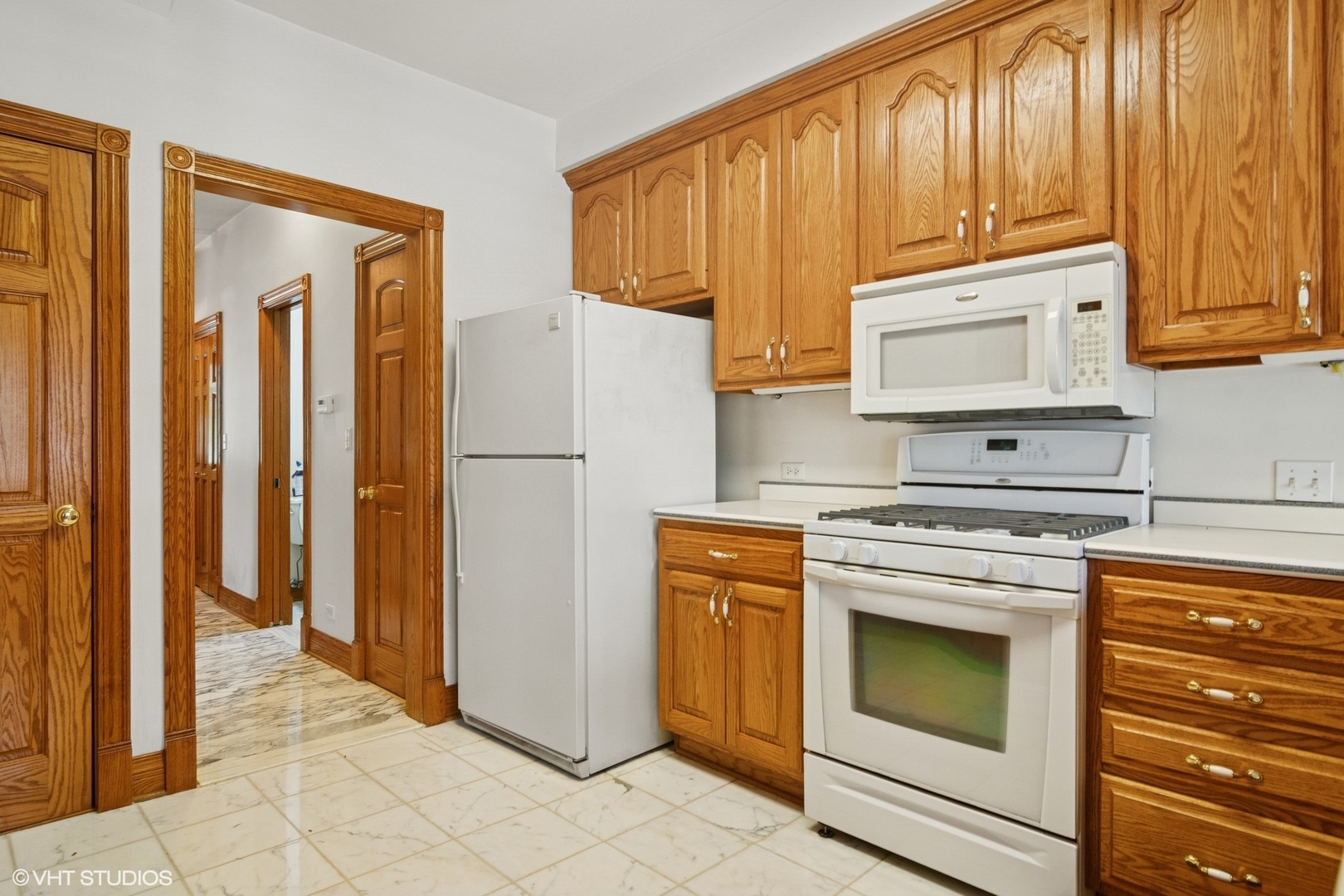 1612 N Clarence Avenue, Arlington Heights, IL 60004