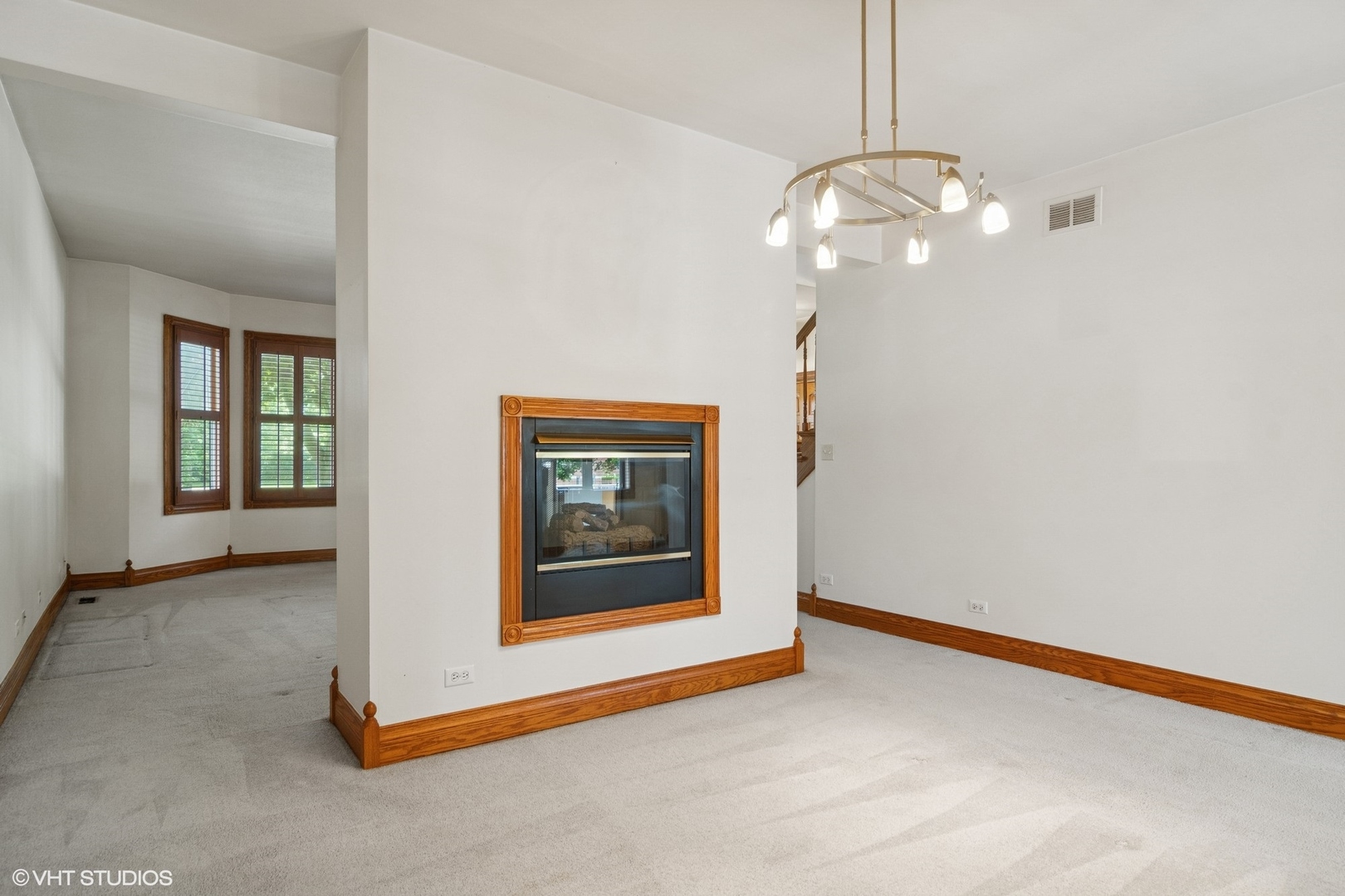 1612 N Clarence Avenue, Arlington Heights, IL 60004