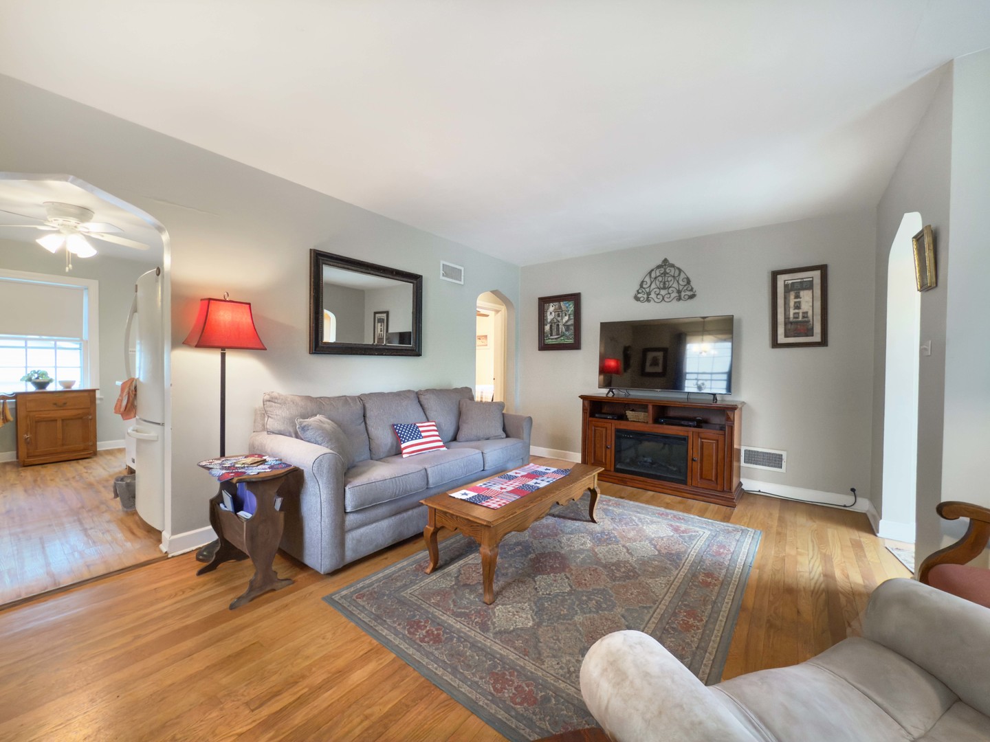 505 S Oakland Avenue, Villa Park, IL 60181