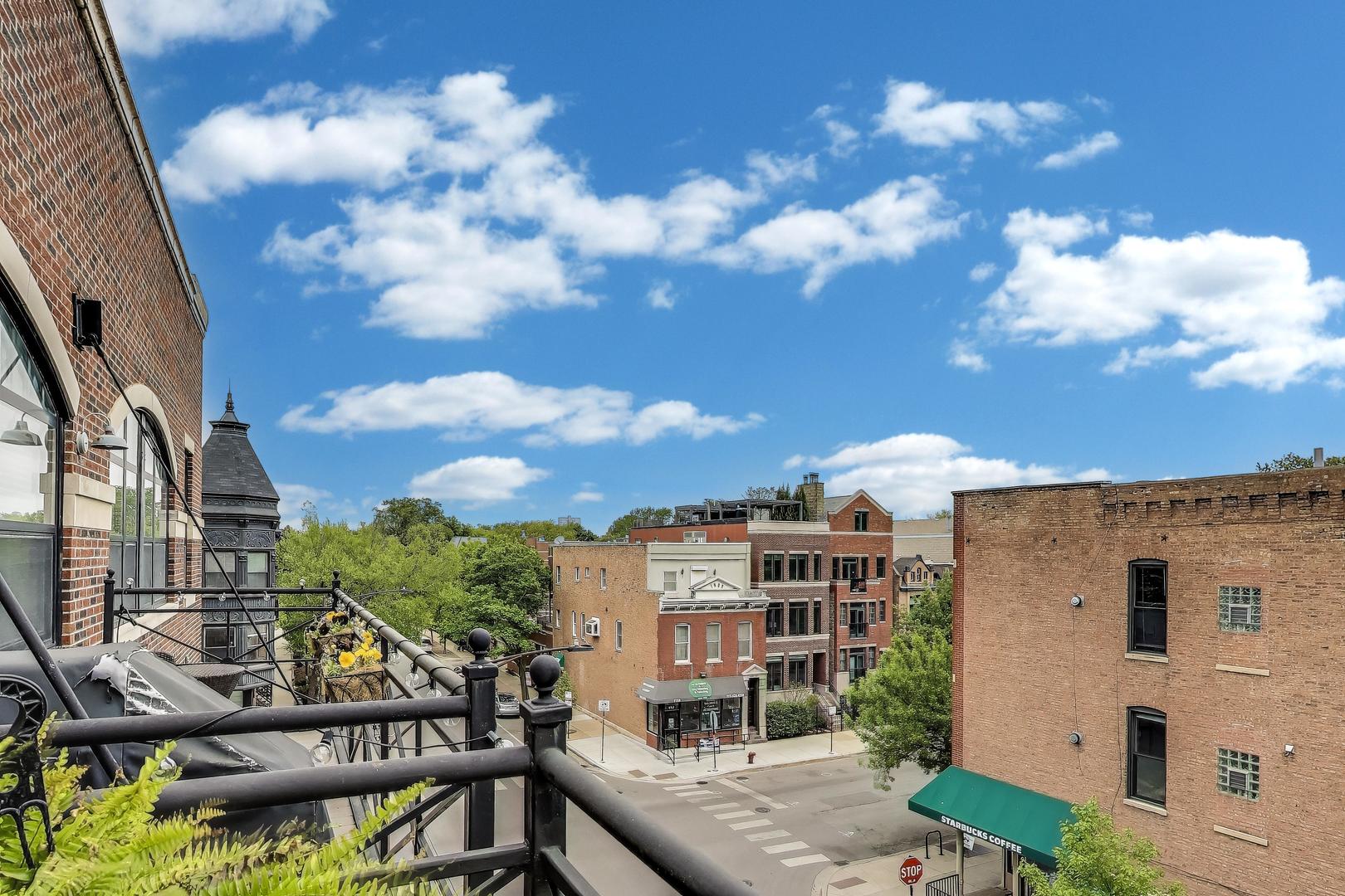 1201 W Wrightwood Avenue #22, Chicago, IL 60614