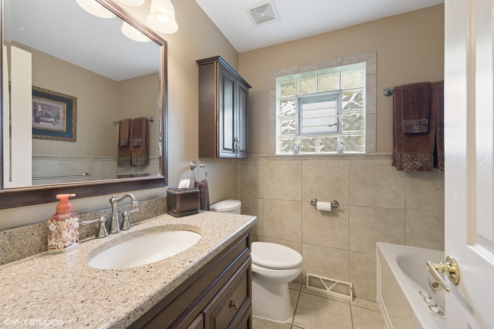 4N671 Petersdorf Road, West Chicago, IL 60185