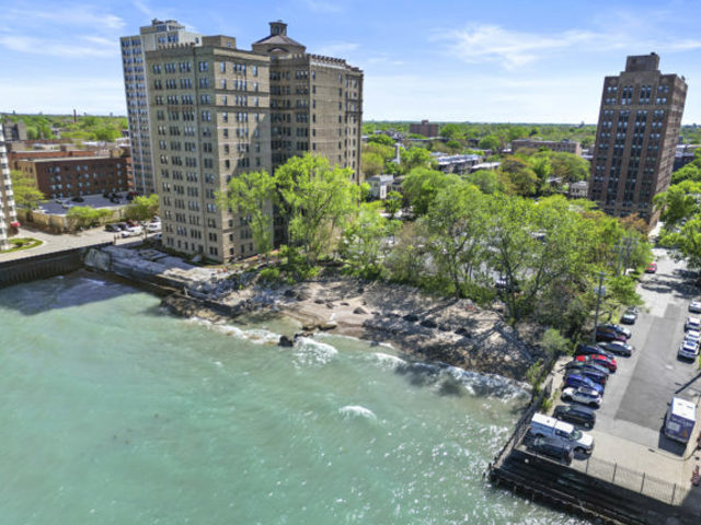 7321 S South Shore Drive #11-B, Chicago, IL 60649