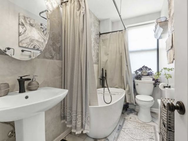 7321 S South Shore Drive #11-B, Chicago, IL 60649