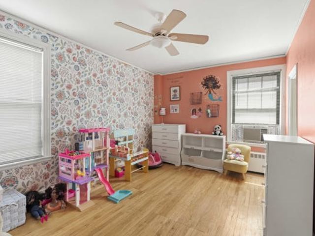 7321 S South Shore Drive #11-B, Chicago, IL 60649