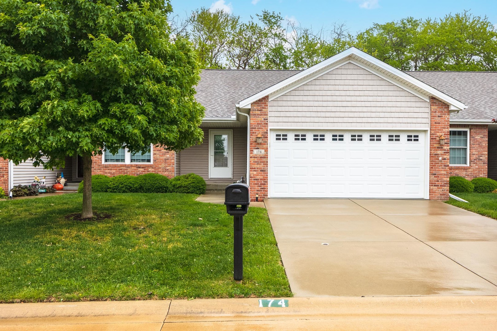 174 Cassidy Road, Normal, IL 61761