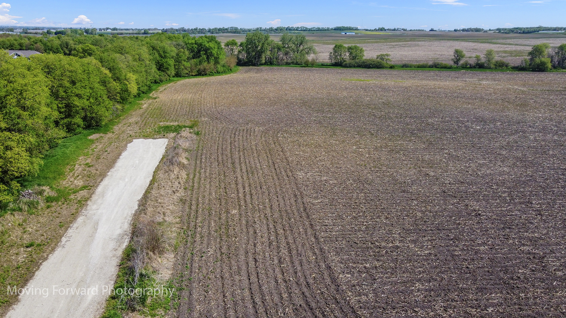 16011 Indian Road, Newark, IL 60541