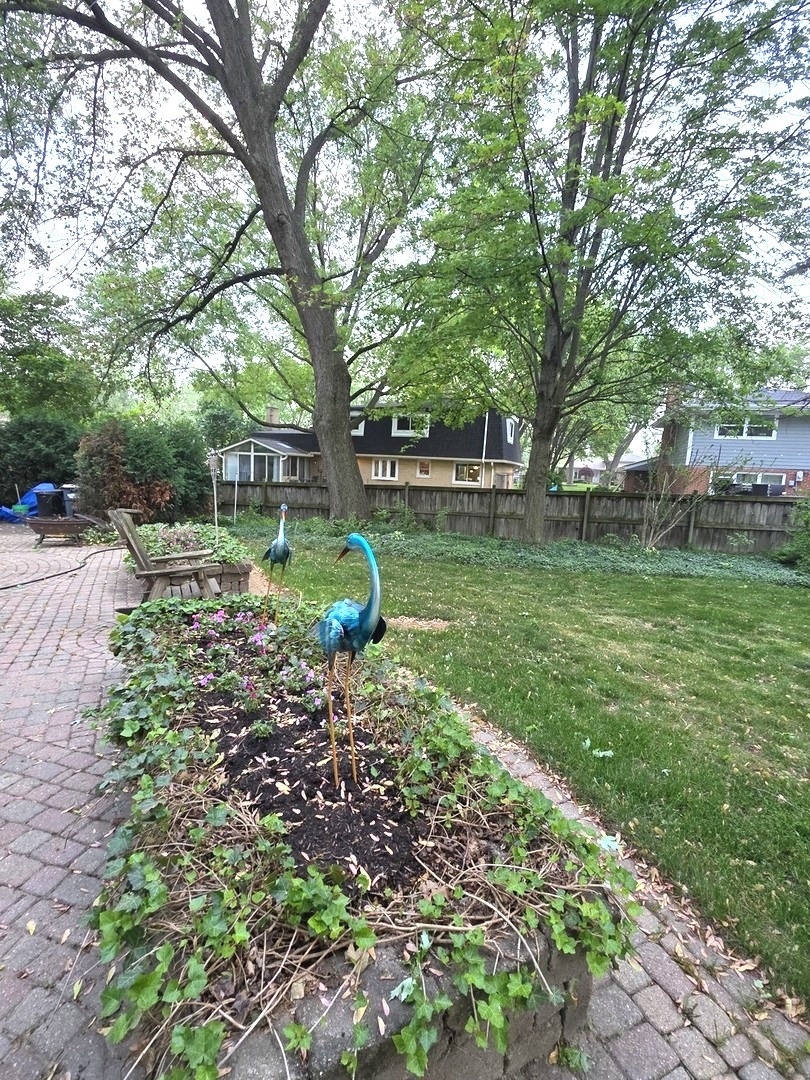 7930 Grant Street, Darien, IL 60561