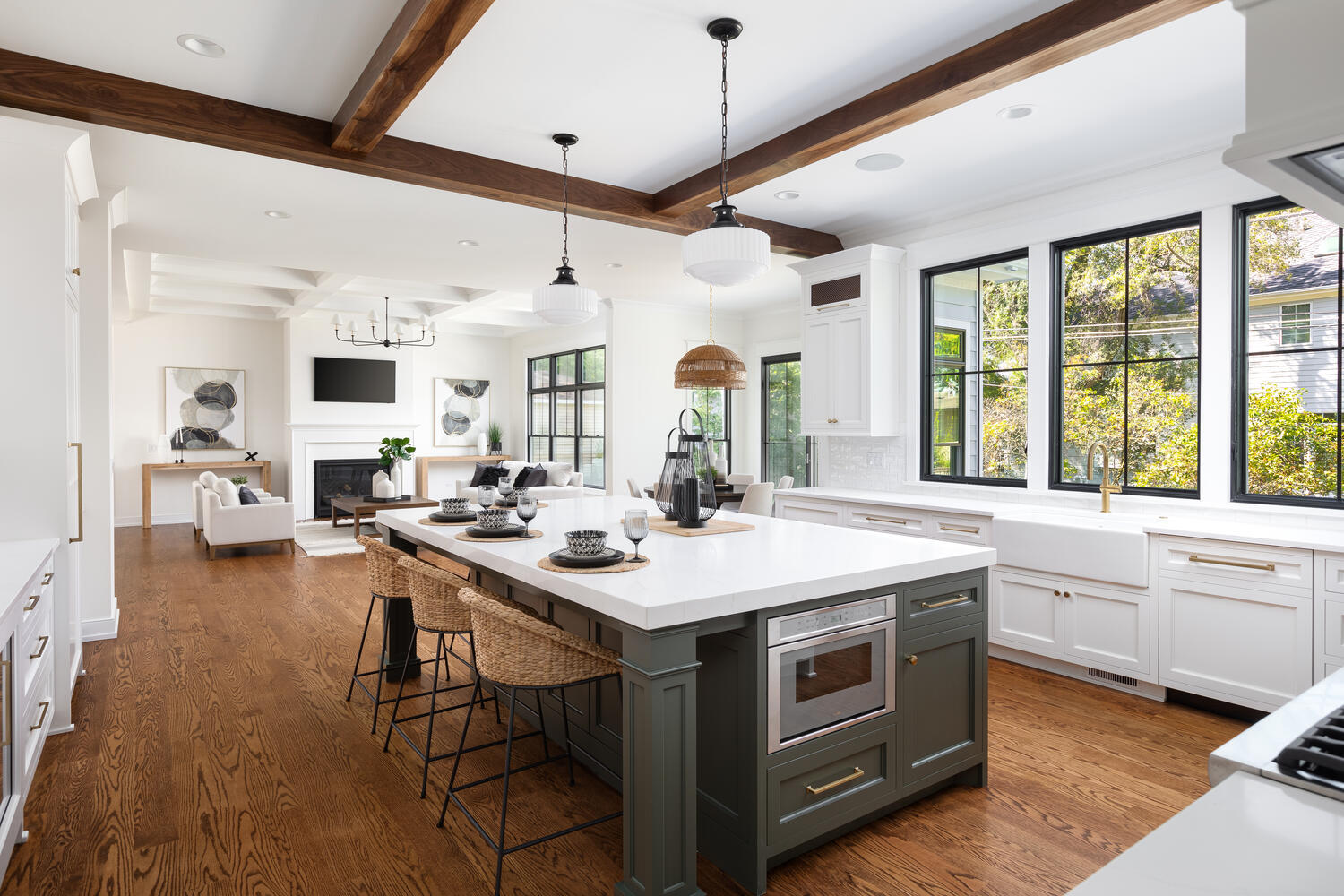 706 S Loomis Street, Naperville, IL 60540