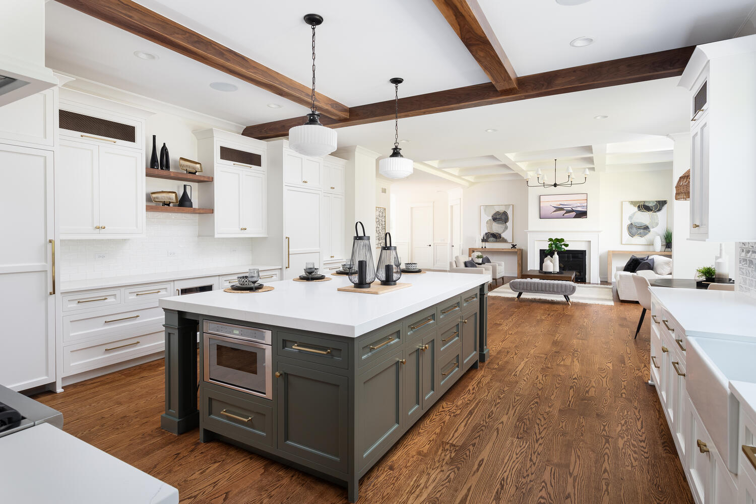 706 S Loomis Street, Naperville, IL 60540