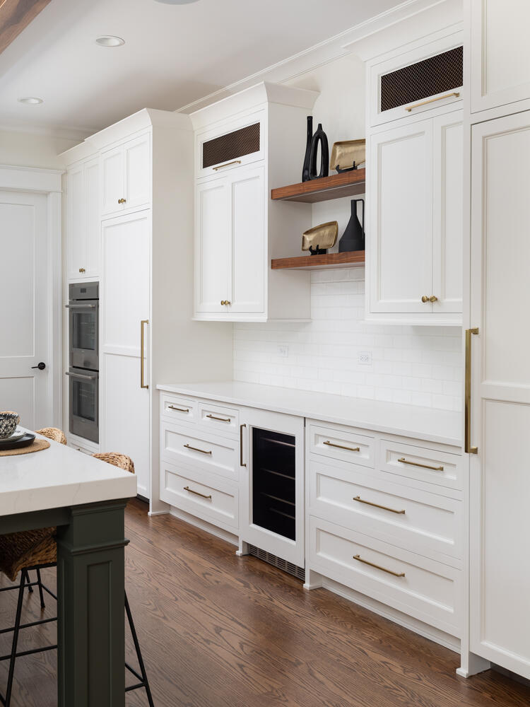 706 S Loomis Street, Naperville, IL 60540