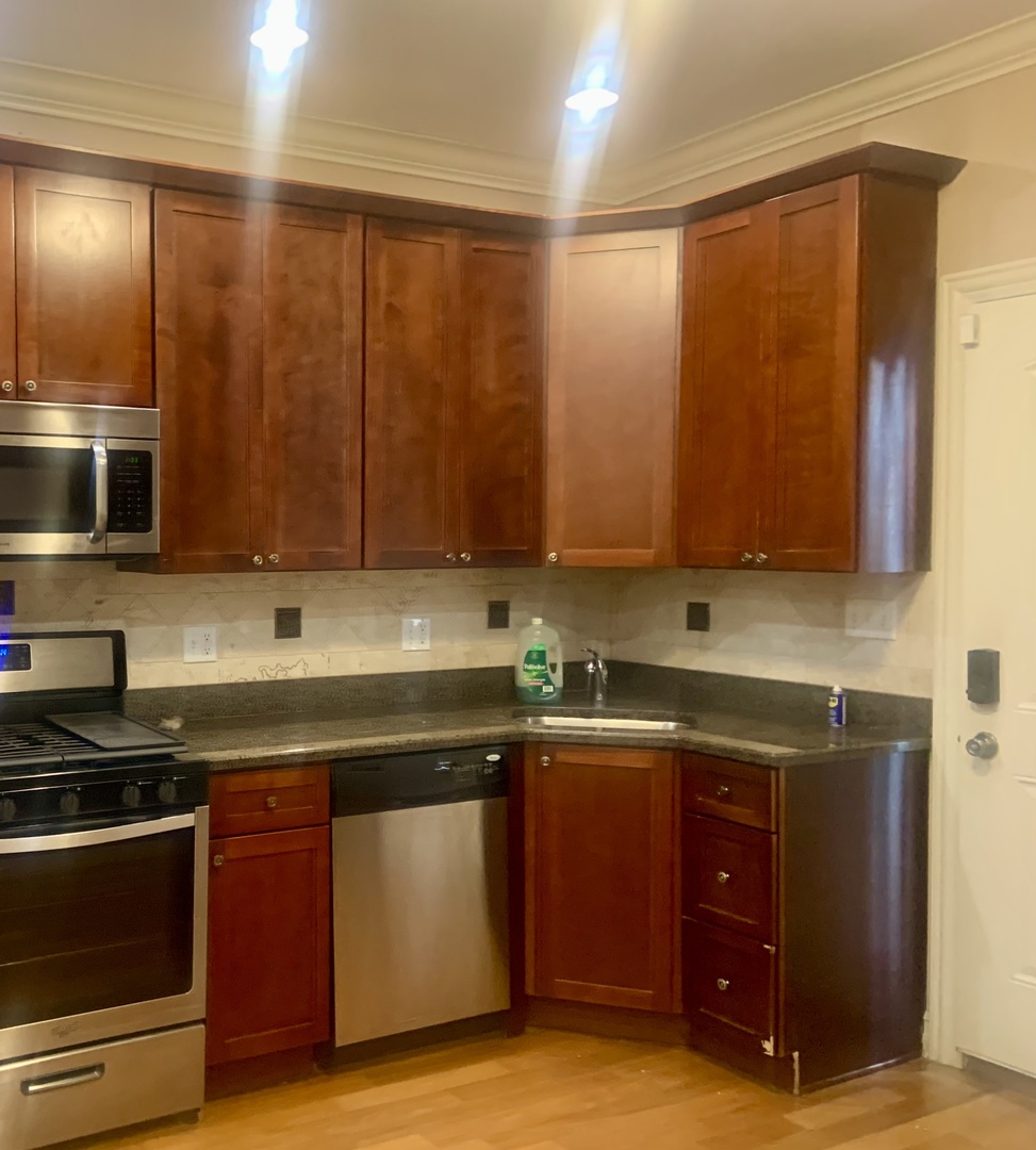 1363 E 64th Street #2, Chicago, IL 60637