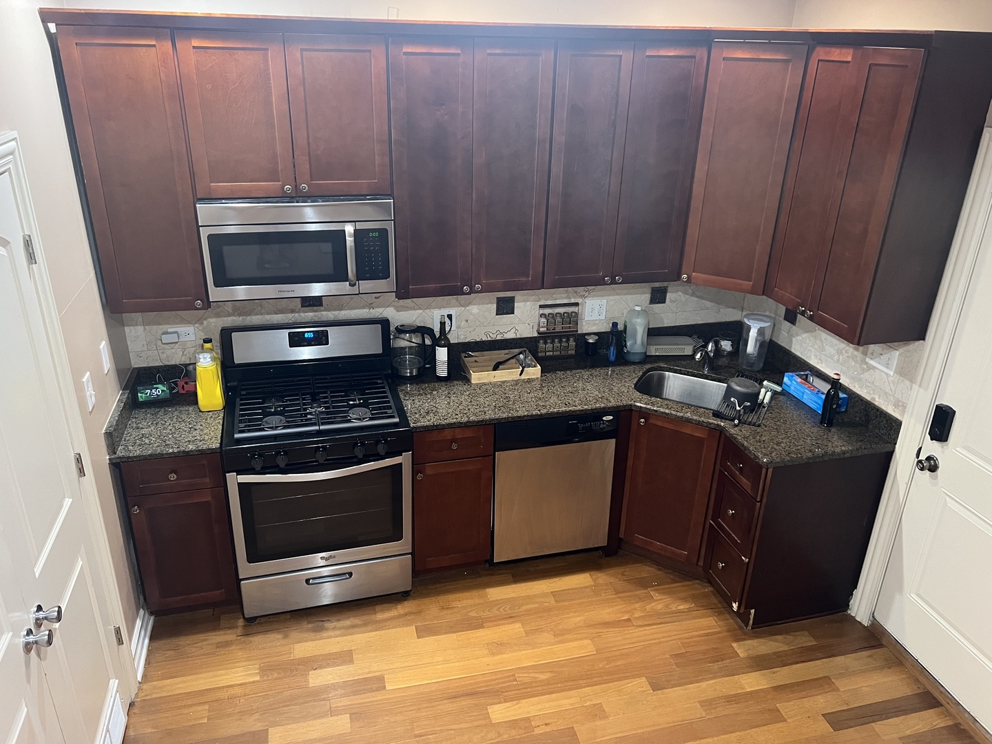 1363 E 64th Street #2, Chicago, IL 60637
