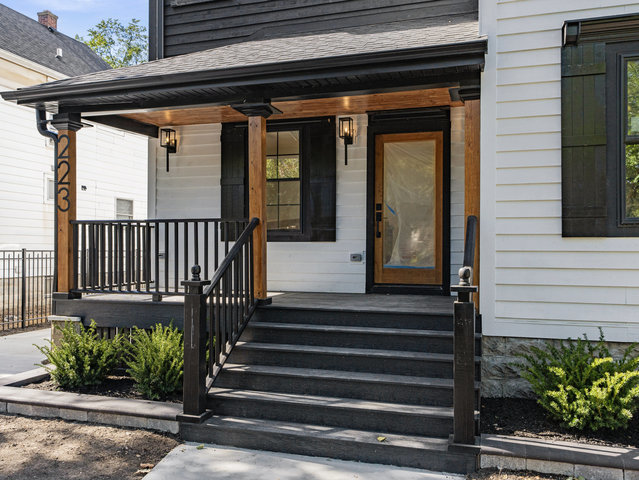 223 Center Street, Naperville, IL 60540