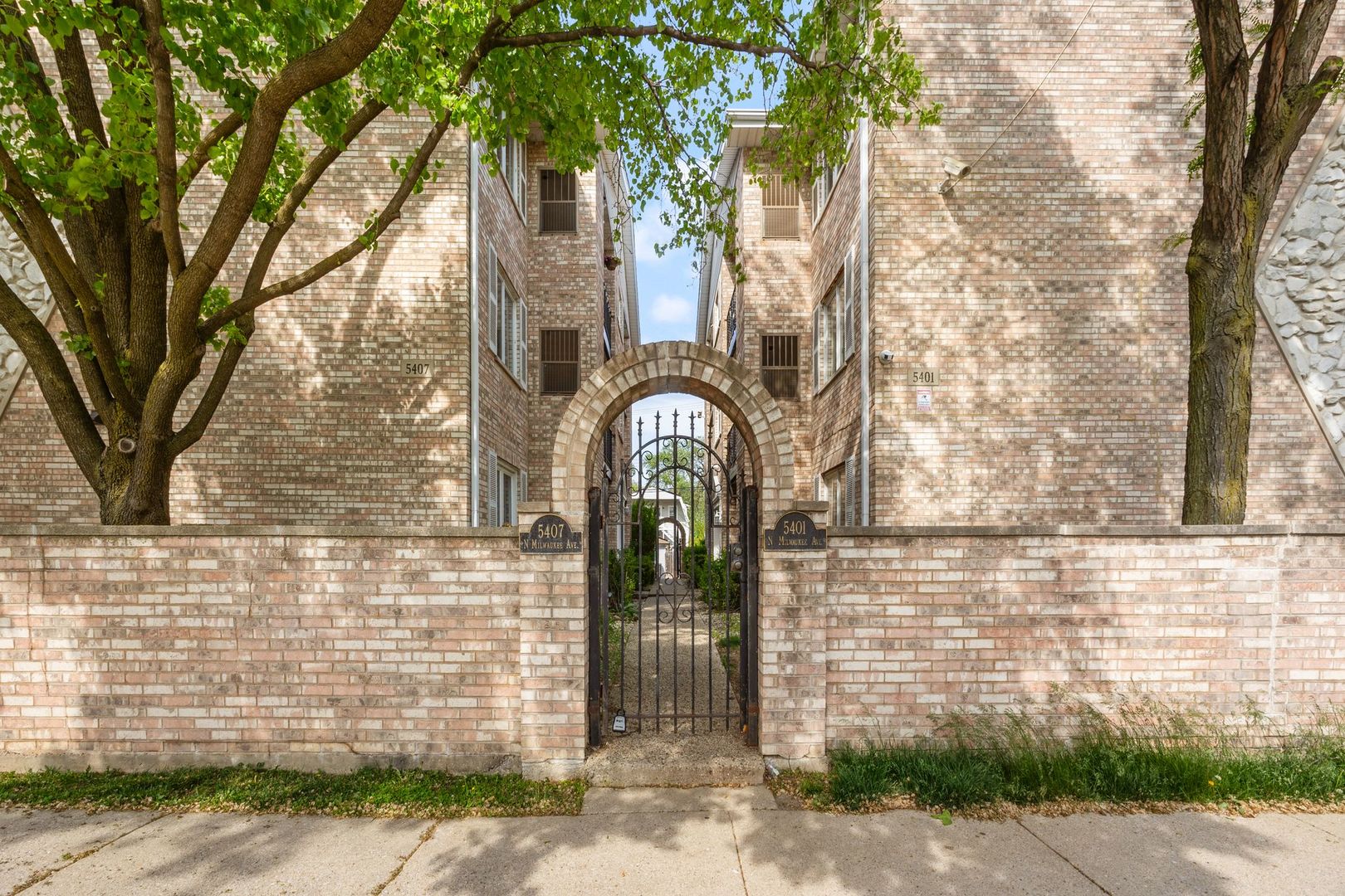5401 N Milwaukee Avenue #1A, Chicago, IL 60630