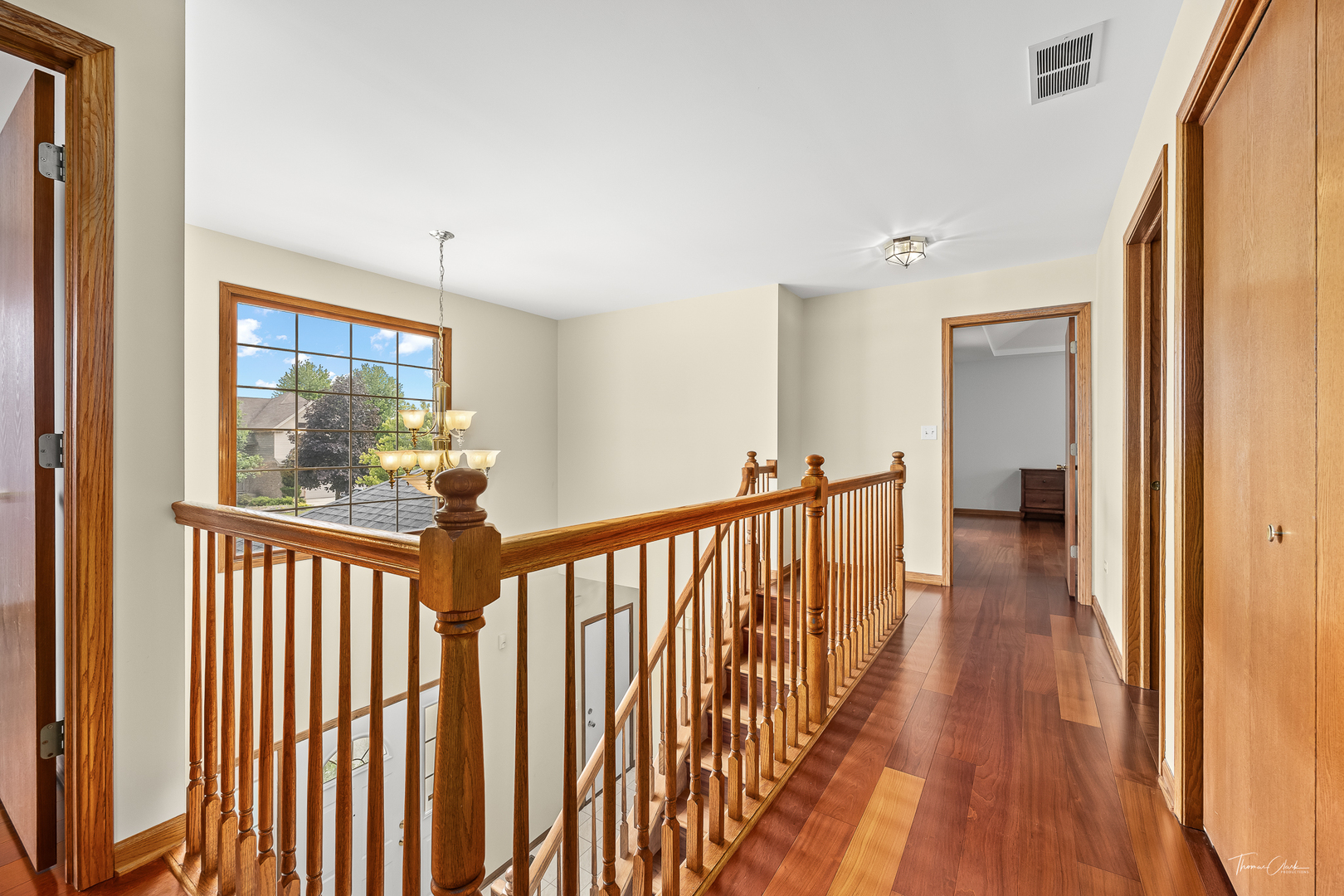 2048 Westbury Drive, Woodridge, IL 60517