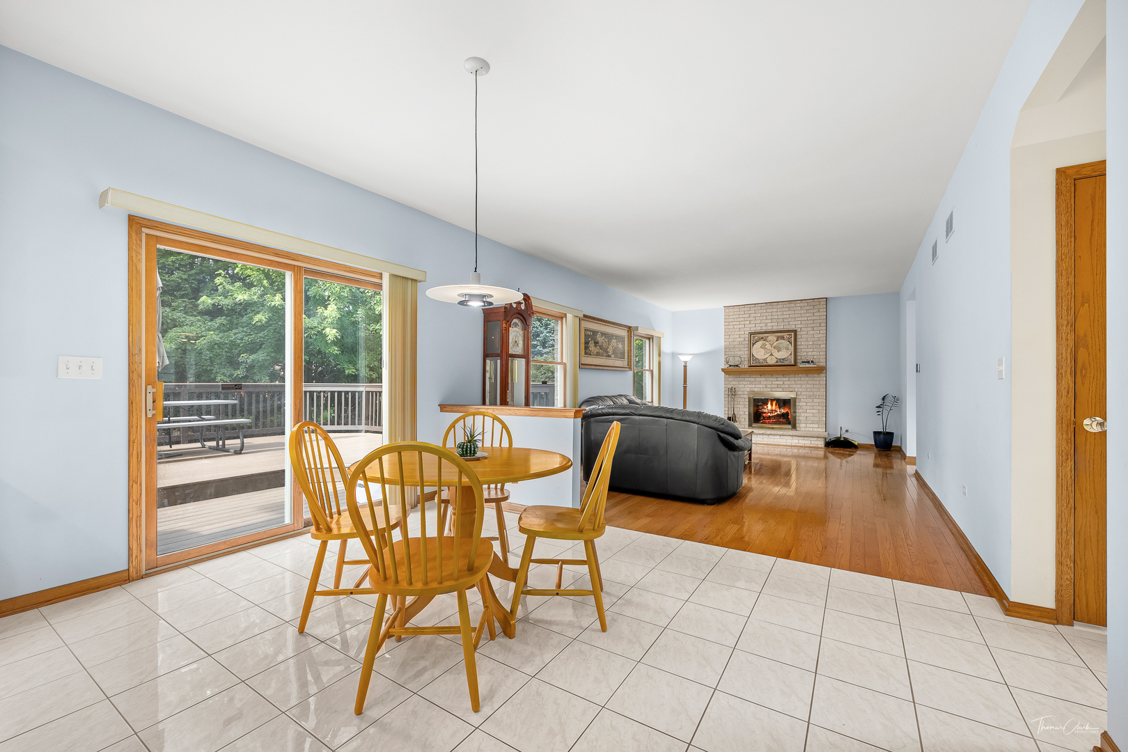 2048 Westbury Drive, Woodridge, IL 60517