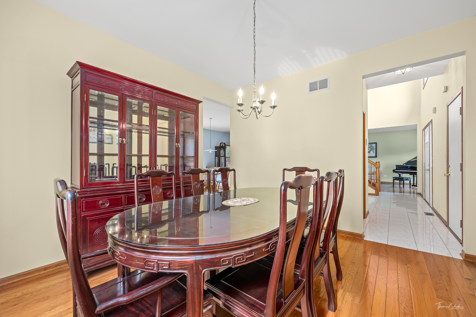 2048 Westbury Drive, Woodridge, IL 60517