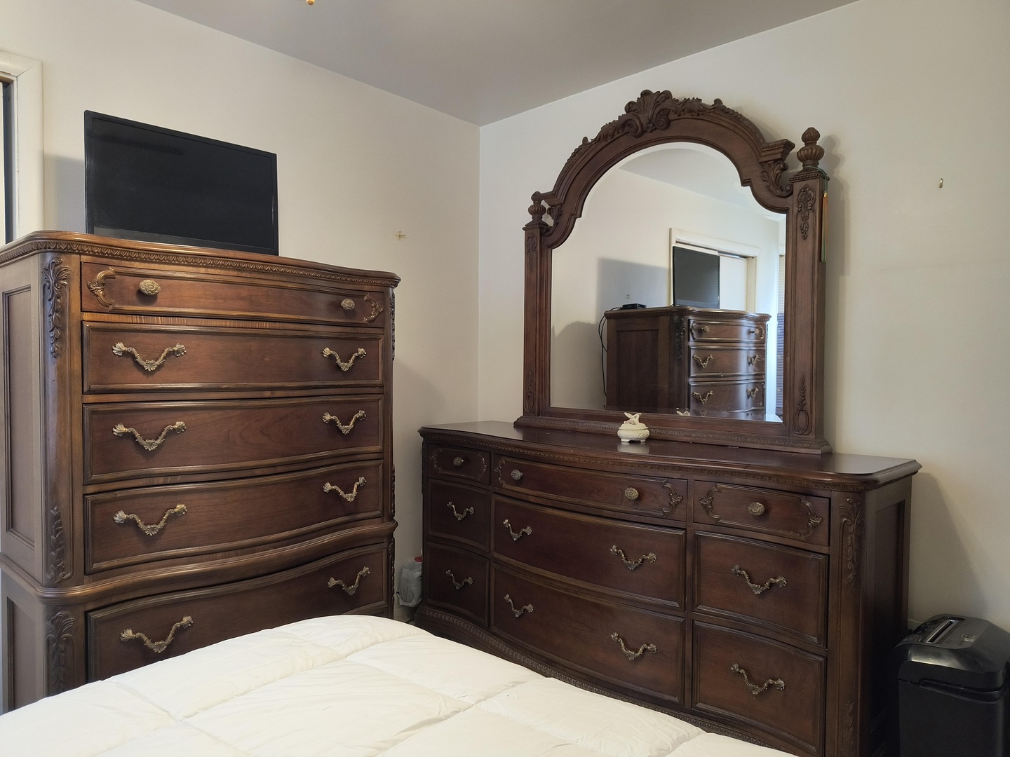 10153 S Saint Lawrence Avenue, Chicago, IL 60628