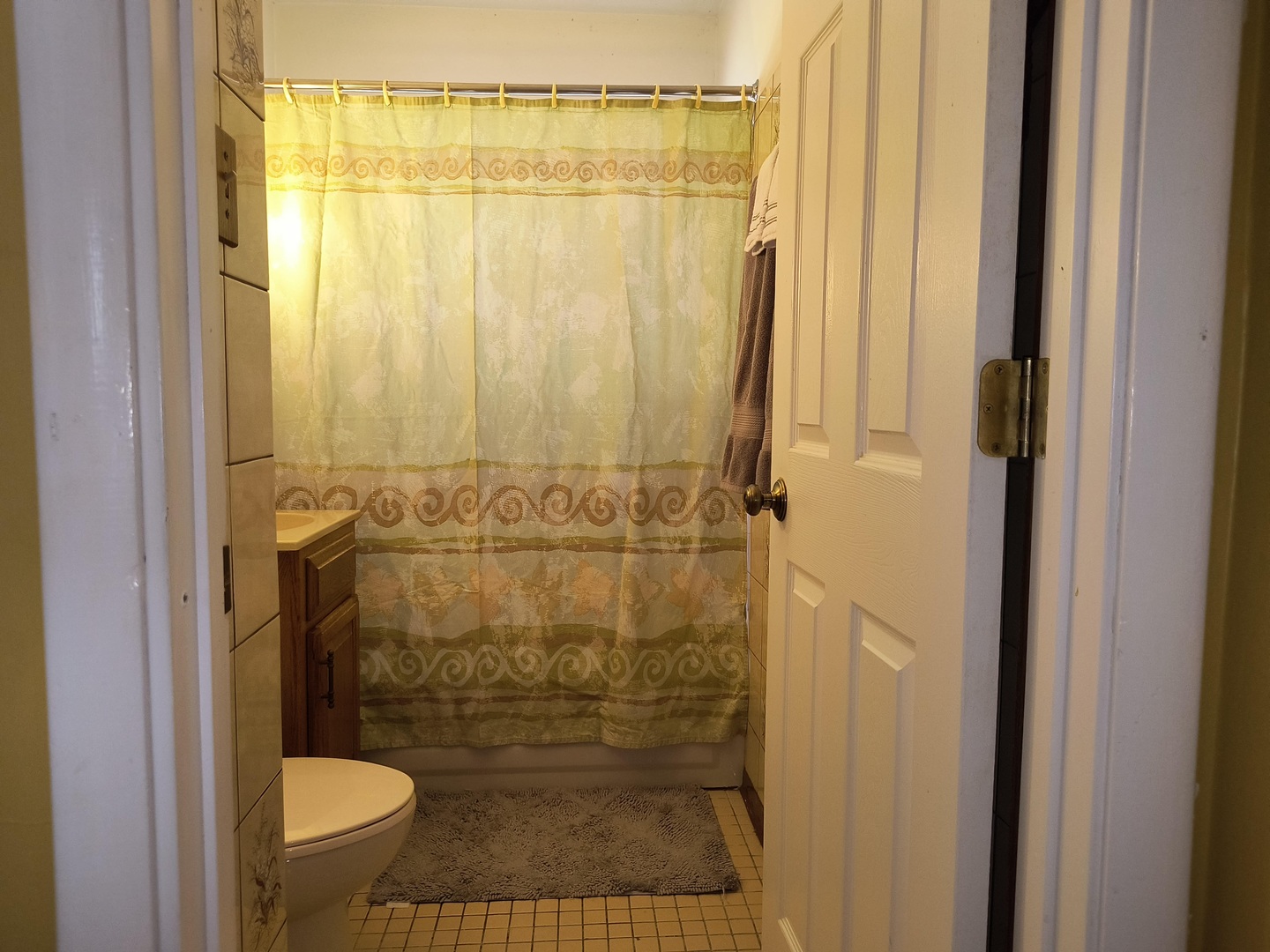 10153 S Saint Lawrence Avenue, Chicago, IL 60628