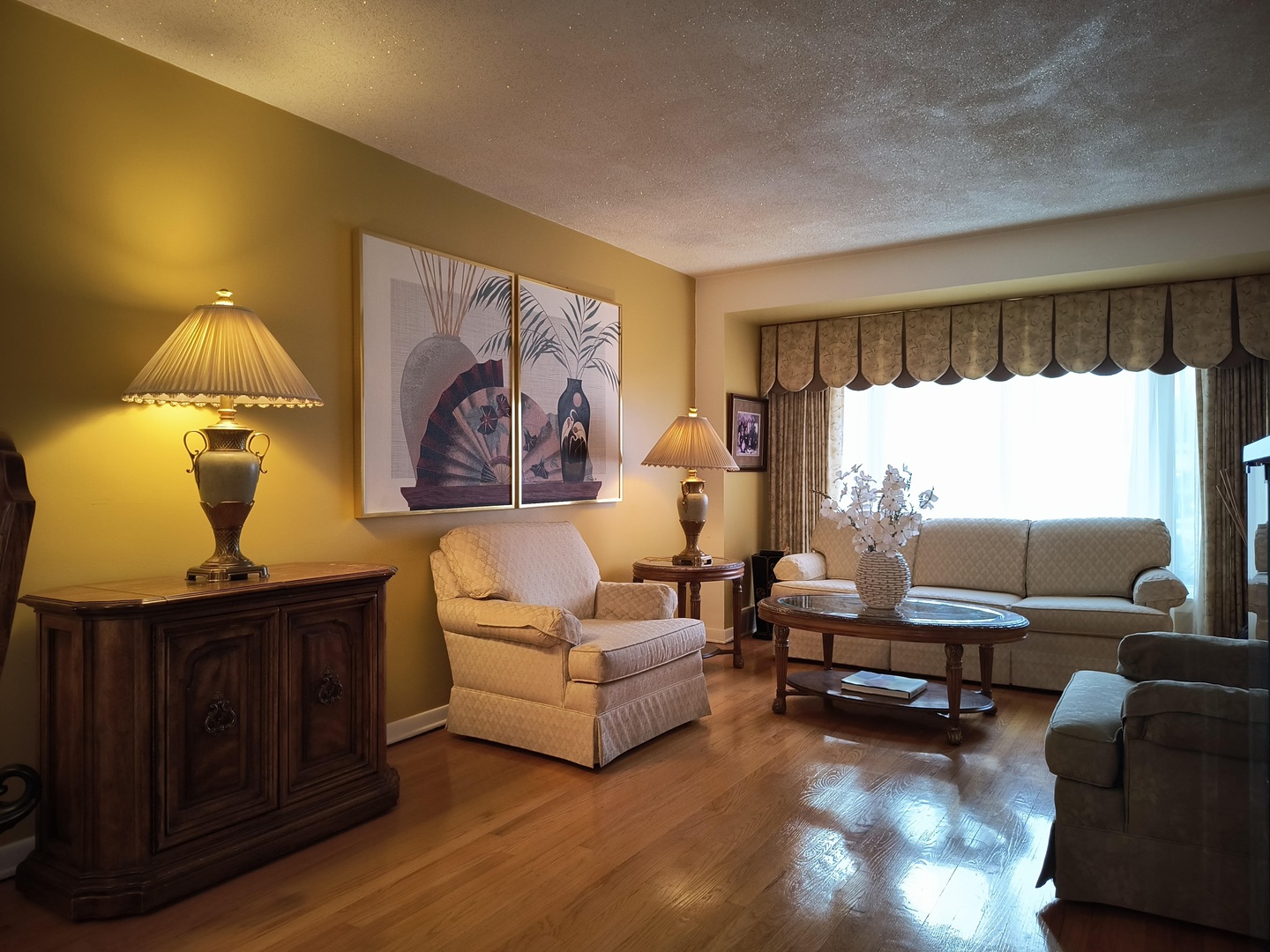 10153 S Saint Lawrence Avenue, Chicago, IL 60628