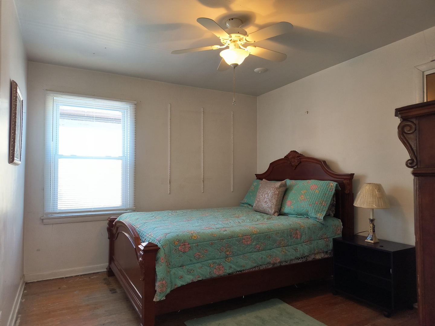 10153 S Saint Lawrence Avenue, Chicago, IL 60628
