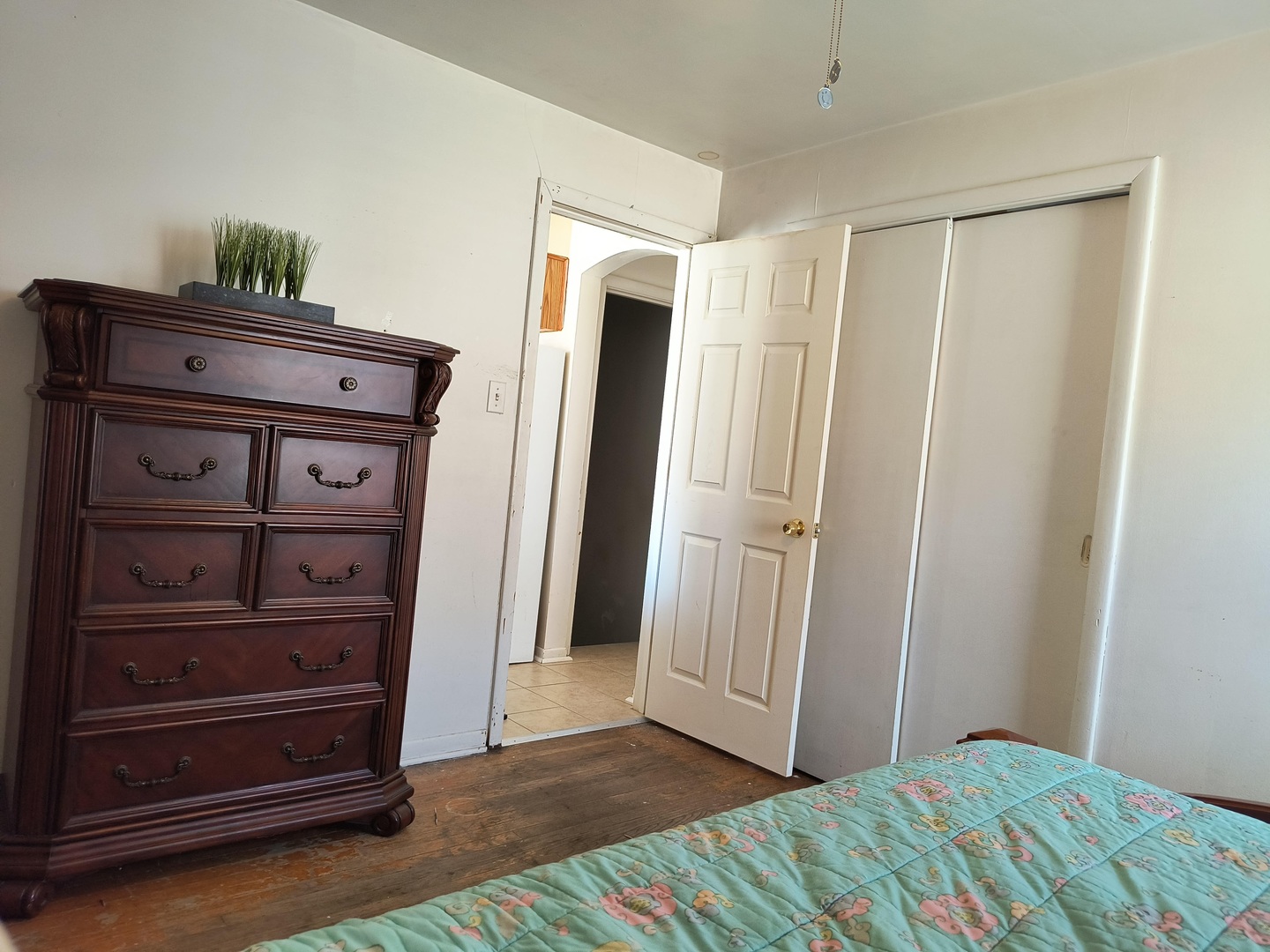 10153 S Saint Lawrence Avenue, Chicago, IL 60628
