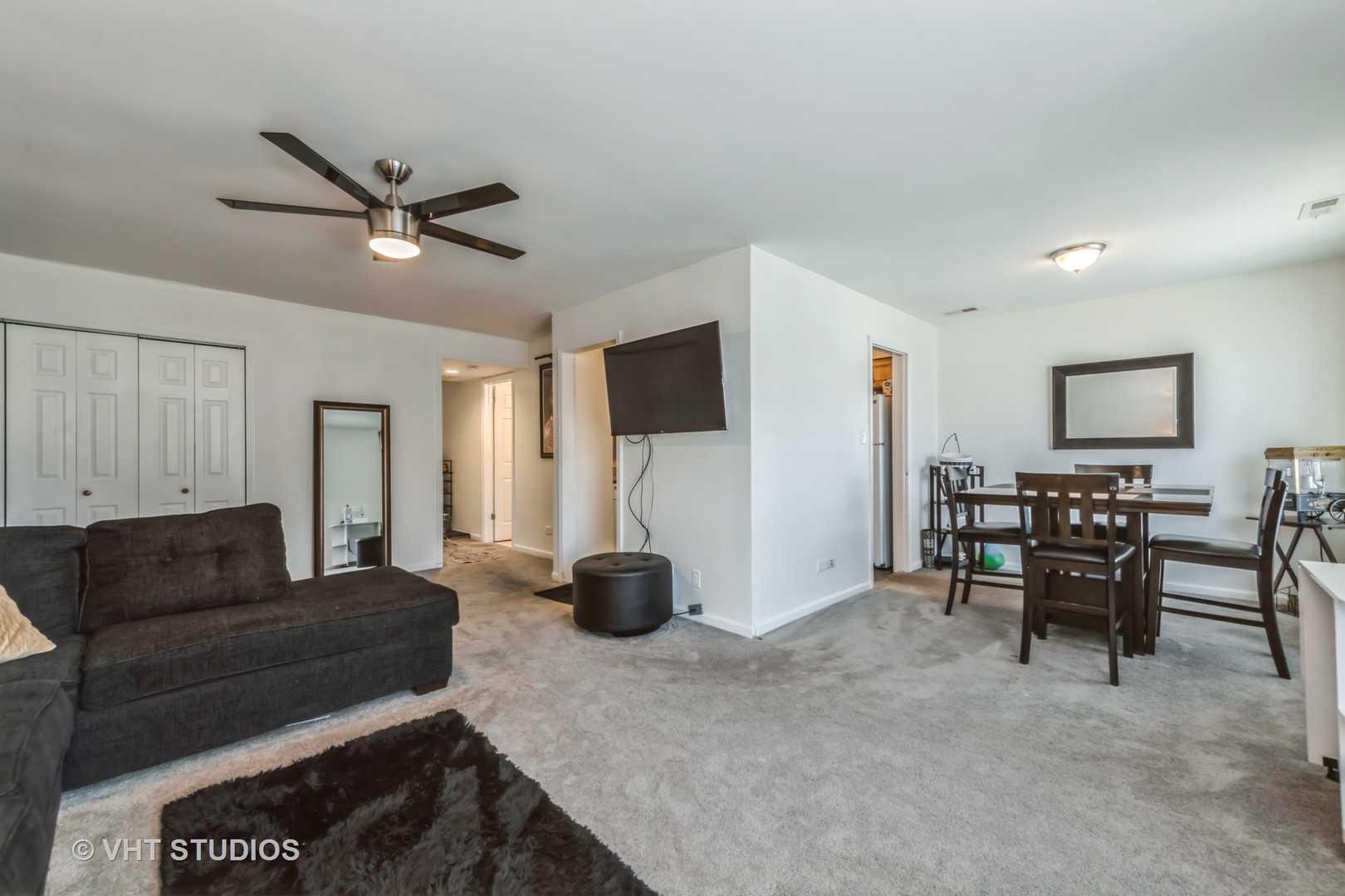 1445 Vista Walk #2C, Hoffman Estates, IL 60169