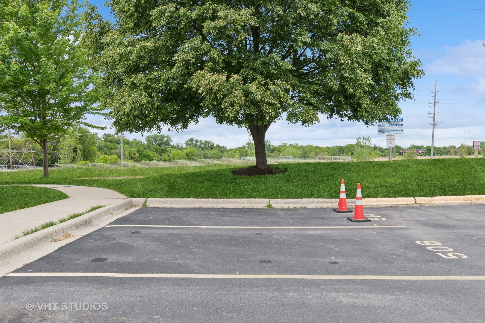1504 Mcclure Road #1504, Aurora, IL 60505
