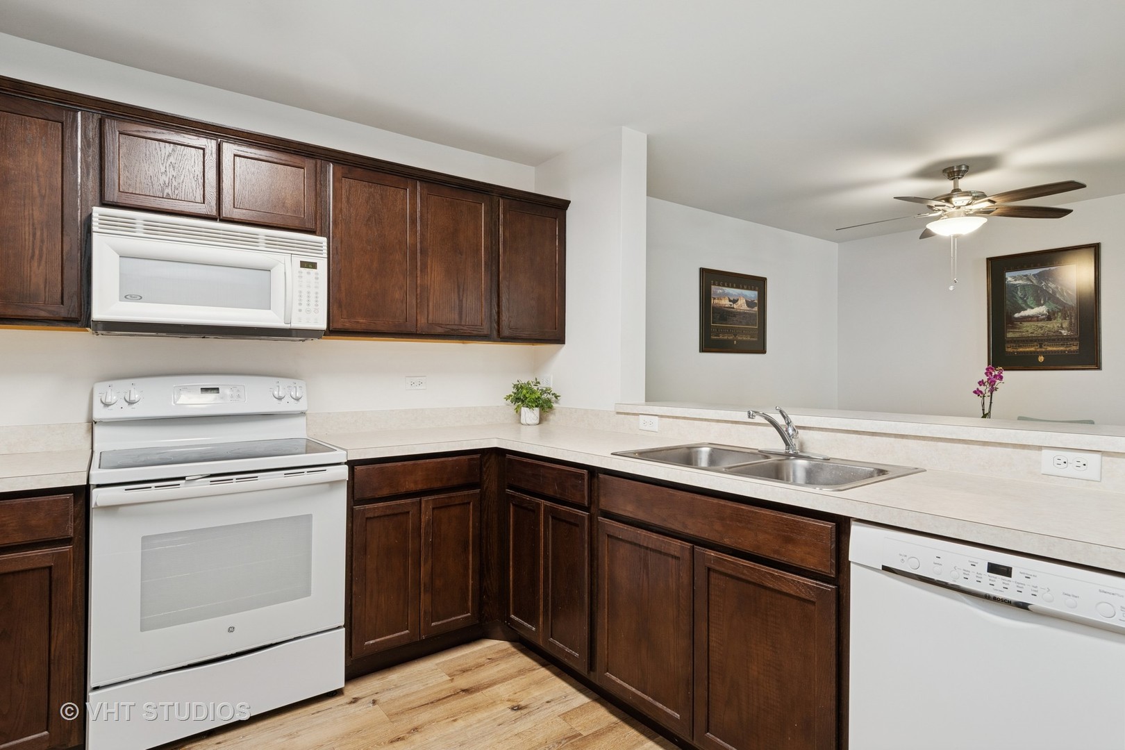 1504 Mcclure Road #1504, Aurora, IL 60505