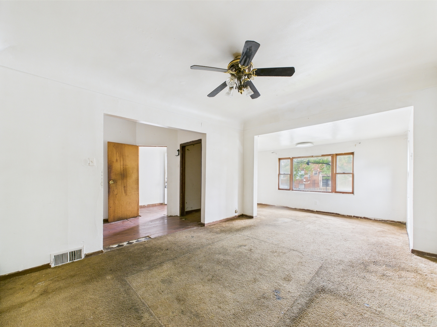 24 S Central Avenue, Chicago, IL 60644