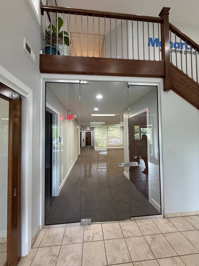 145 Tower Drive #10, Burr Ridge, IL 60527