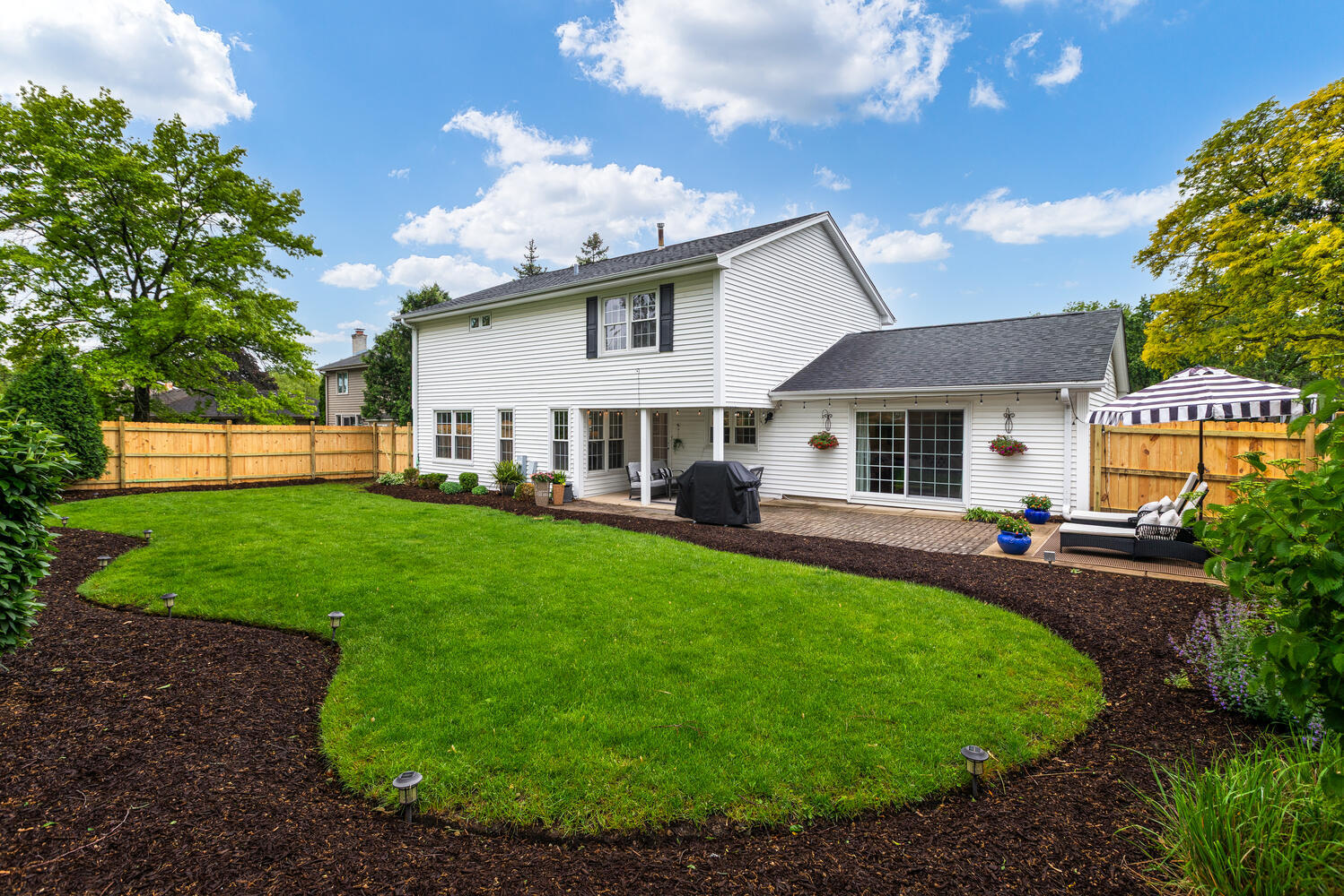 2S151 Stratford Road, Glen Ellyn, IL 60137