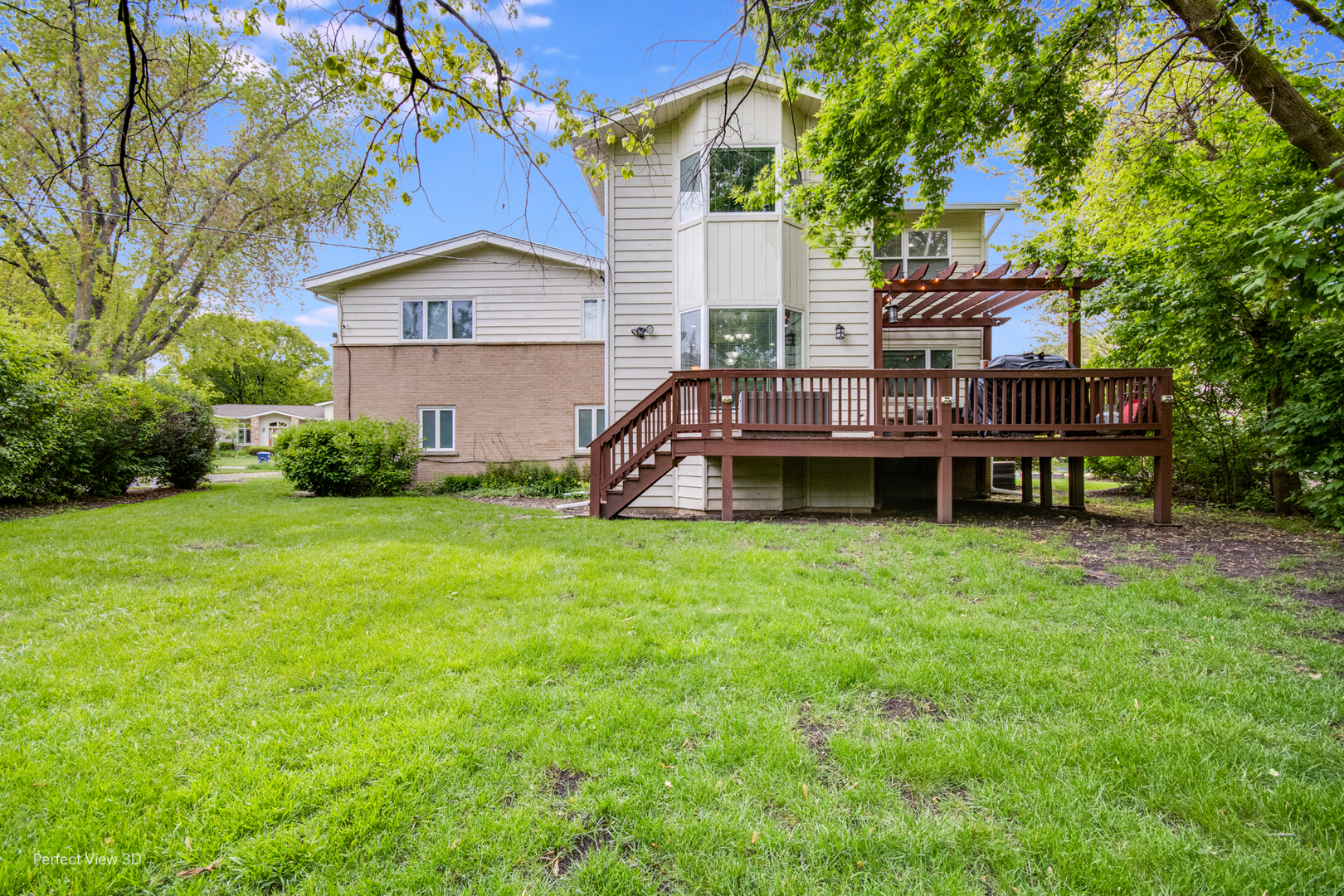517 Appletree Lane, Deerfield, IL 60015