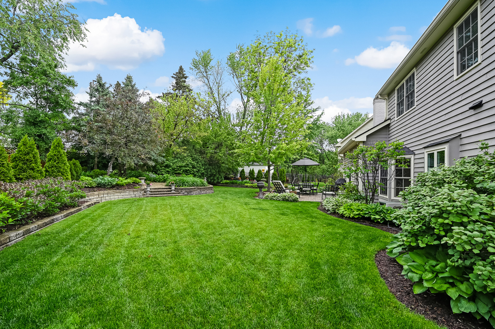 1825 Wakeman Court, Wheaton, IL 60187