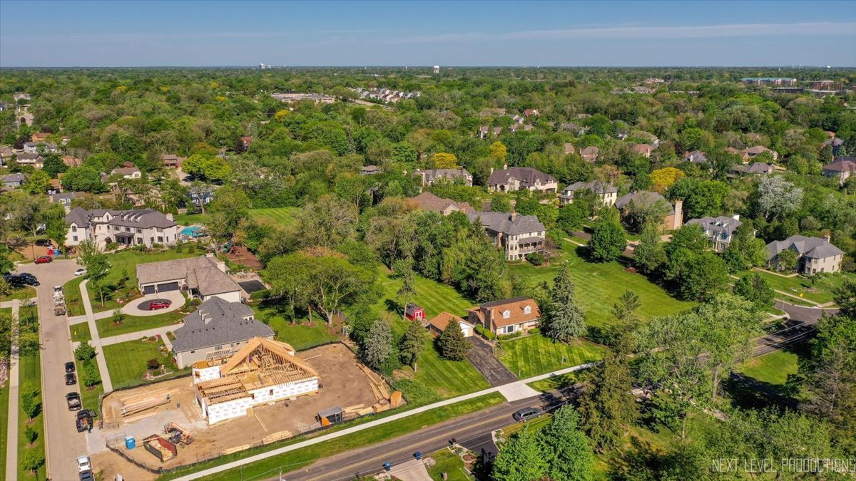 1S558 Sunnybrook Road, Glen Ellyn, IL 60137