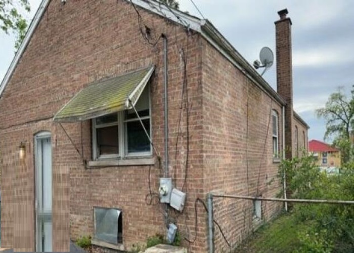 14223 S La Salle Street, Riverdale, IL 60827