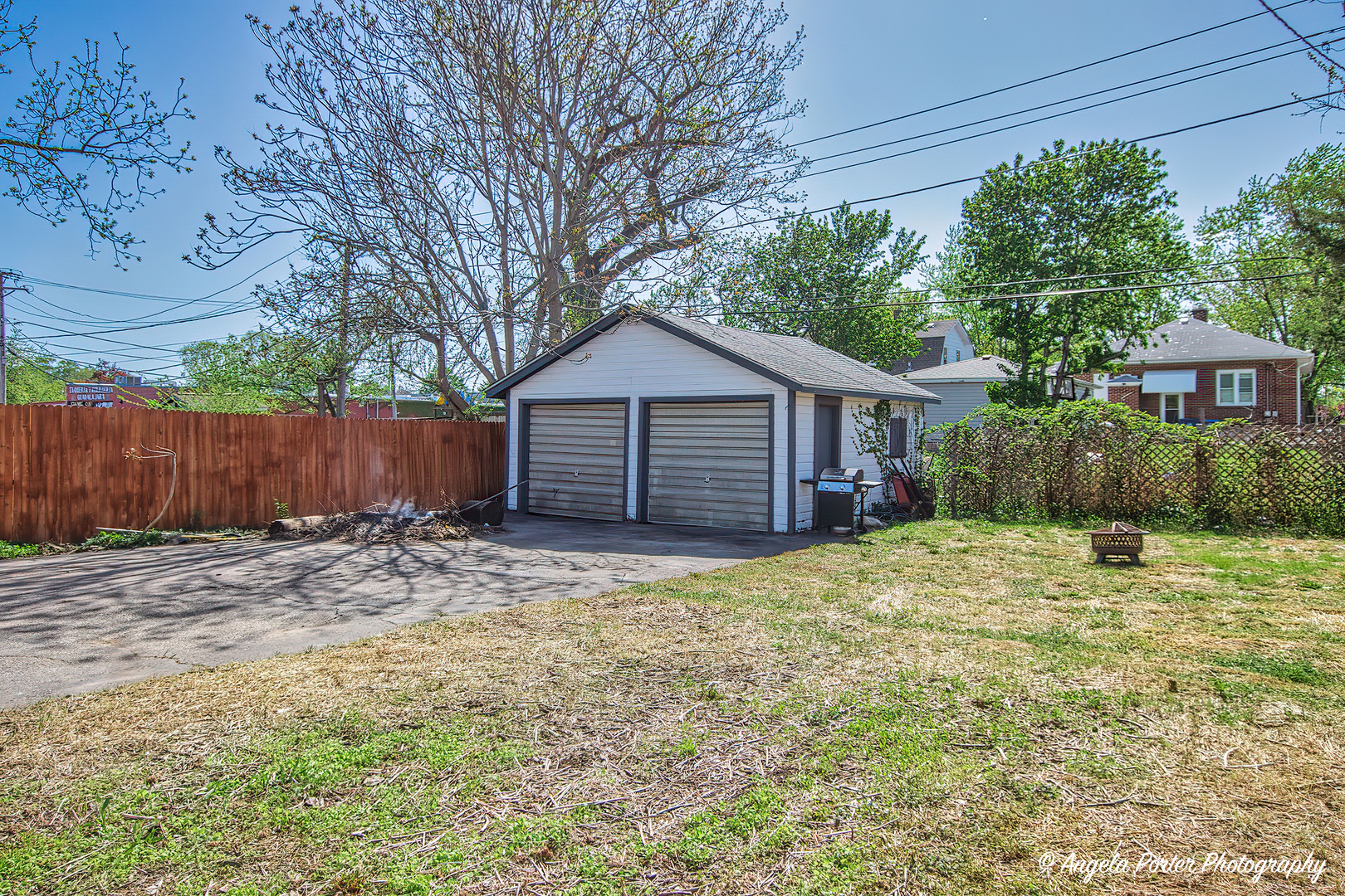 802 N Lewis Avenue, Waukegan, IL 60085