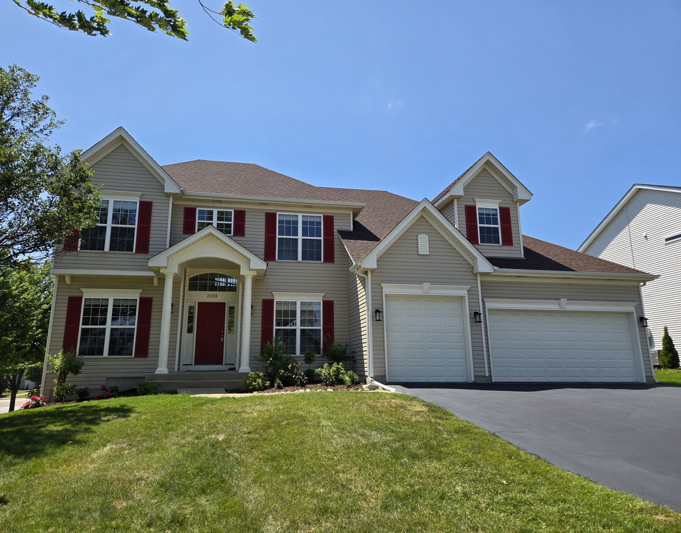 2333 Roaring Creek Drive, Aurora, IL 60503