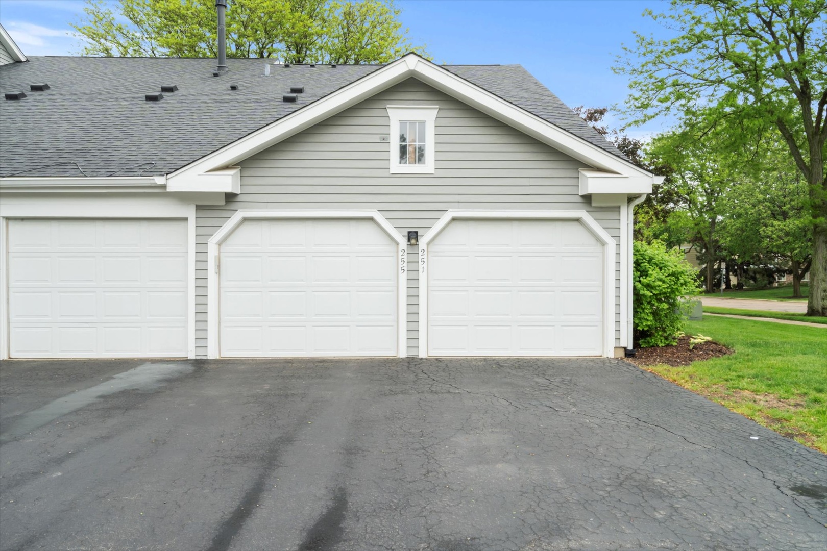 251 Appletree Court #Z1, Buffalo Grove, IL 60089