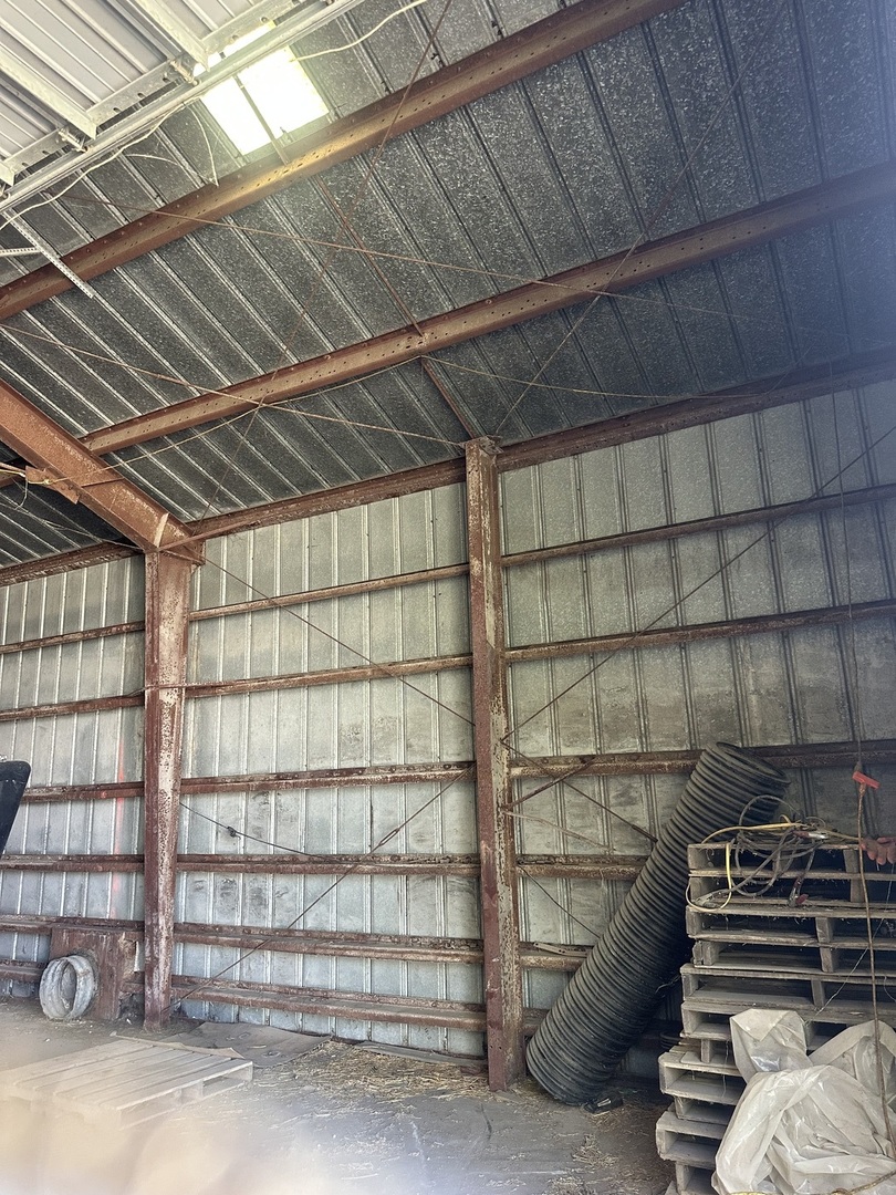 4499 N 3200 East Road, Arrowsmith, IL 61722