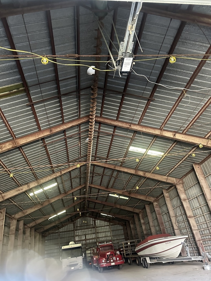 4499 N 3200 East Road, Arrowsmith, IL 61722