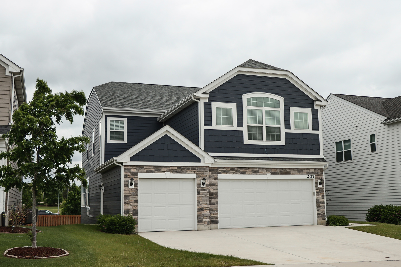 207 Jorrie Lane, Bloomingdale, IL 60108