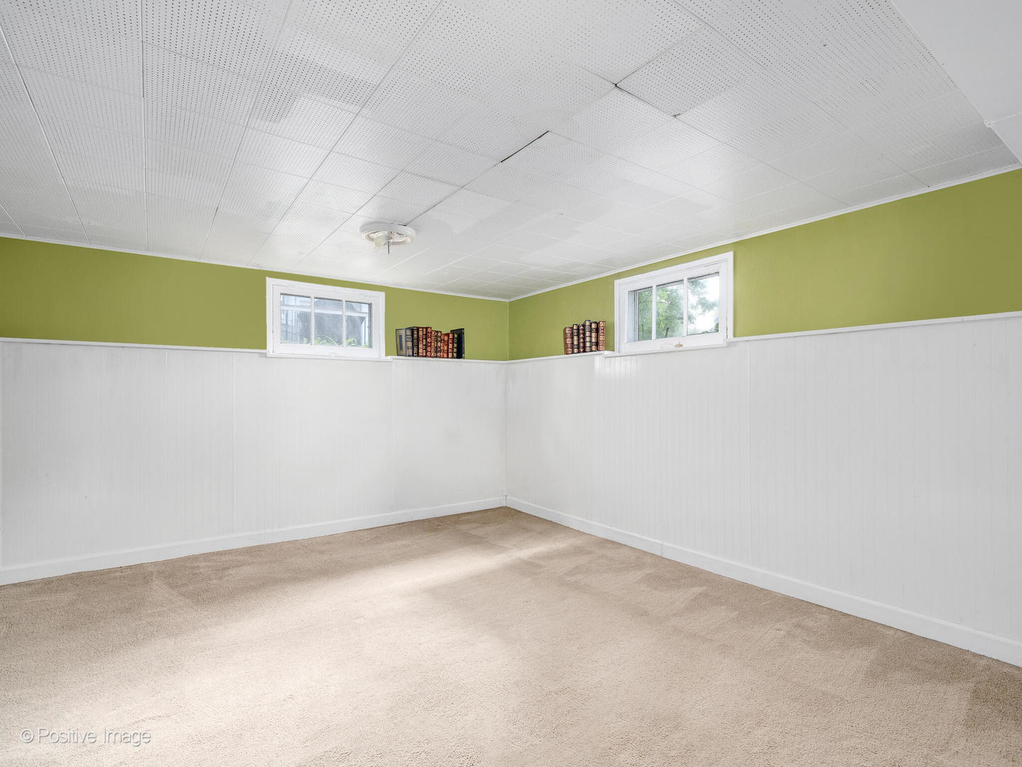 421 E Indiana Street, Wheaton, IL 60187