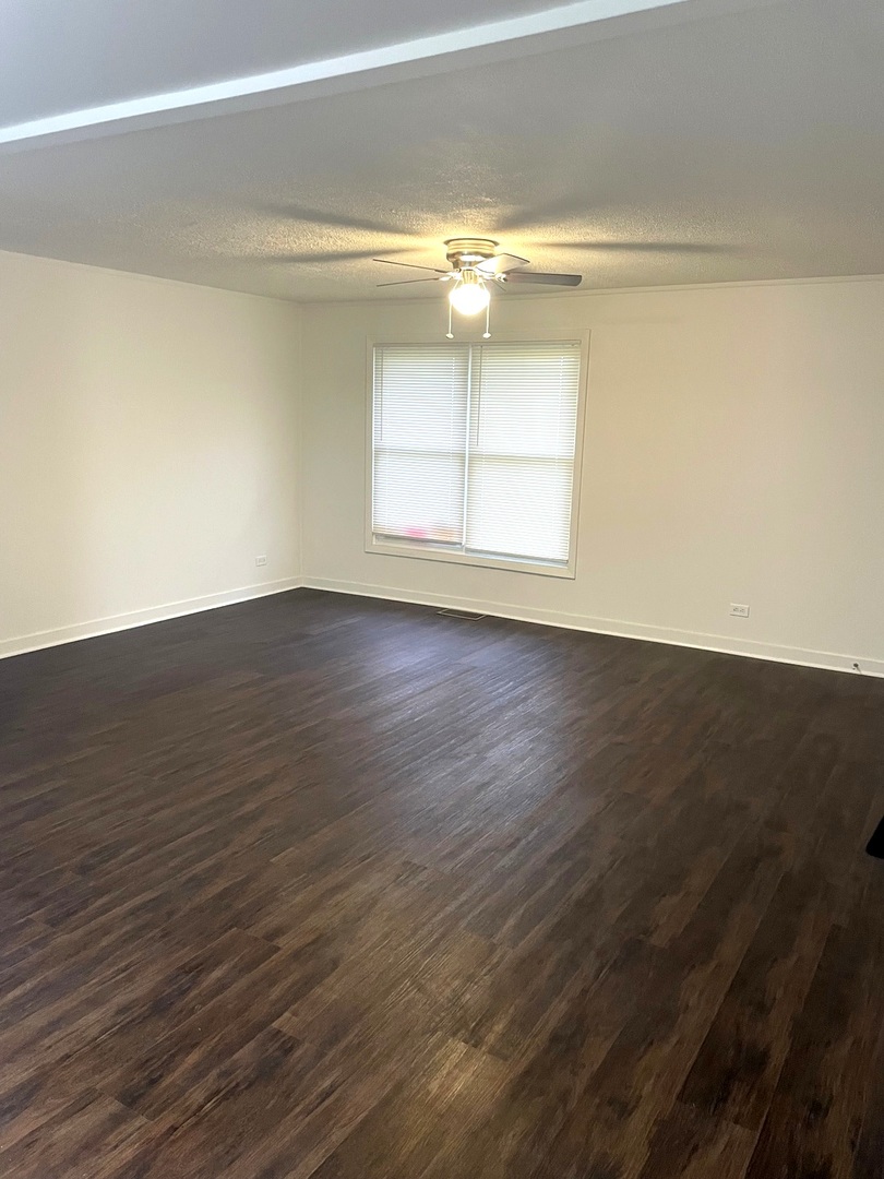 4120 W 90th Street, Hometown, IL 60456