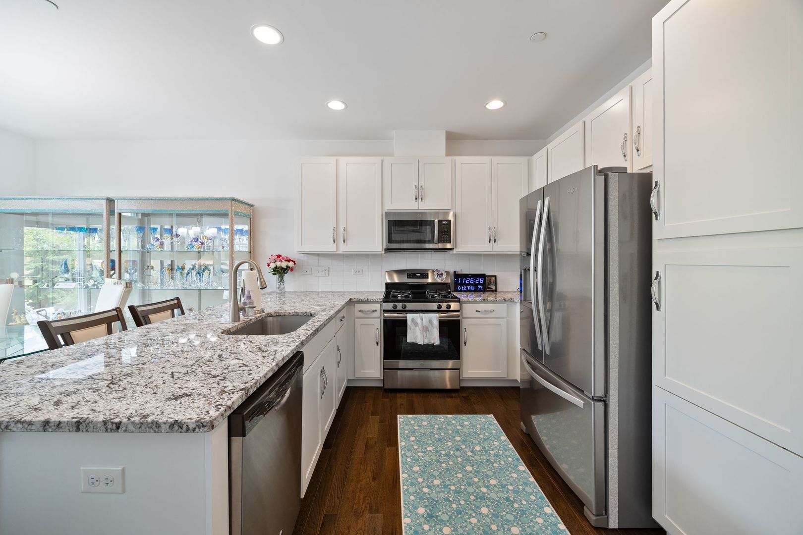 3246 N Heritage Lane, Arlington Heights, IL 60004