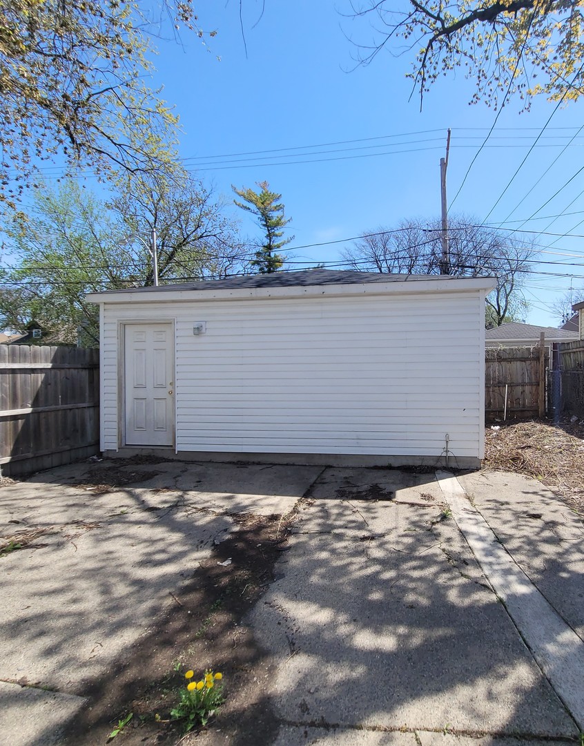6801 S Oakley Avenue, Chicago, IL 60636